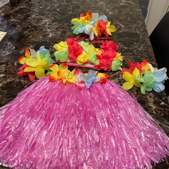 HAWAIIAN CUSTOM GIRL - Picture 9 of 14